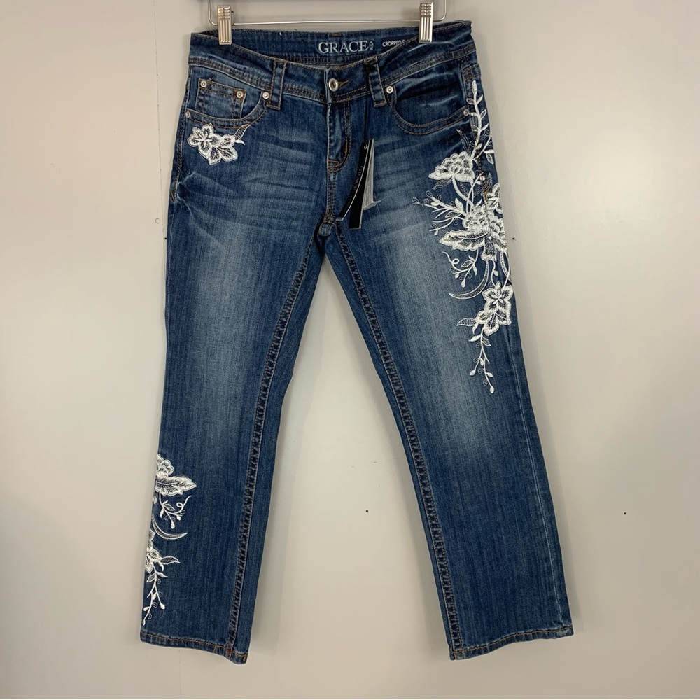 New! Grace in LA Cropped Flare Jeans Flared Crop Capri Capris Embroidered Floral